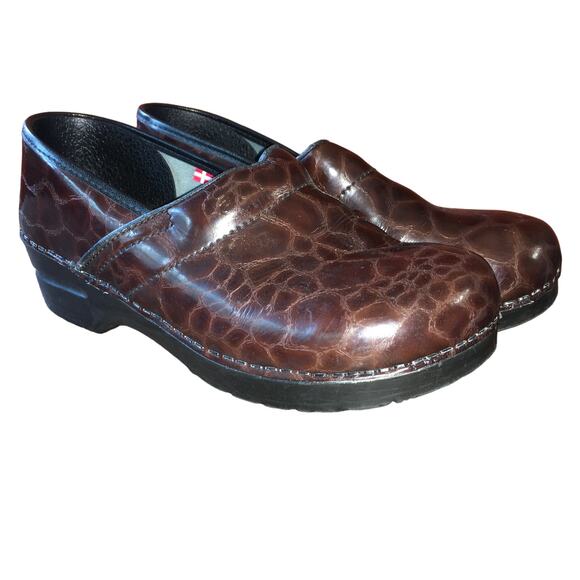Sanita Professional Nursing Shoe Clog Brown Croc 40 9 Healthcare Comfort - Picture 1 of 7